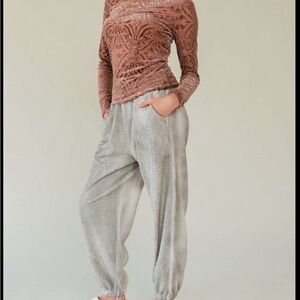 DAVI & DANI Pink Velvet Blouse